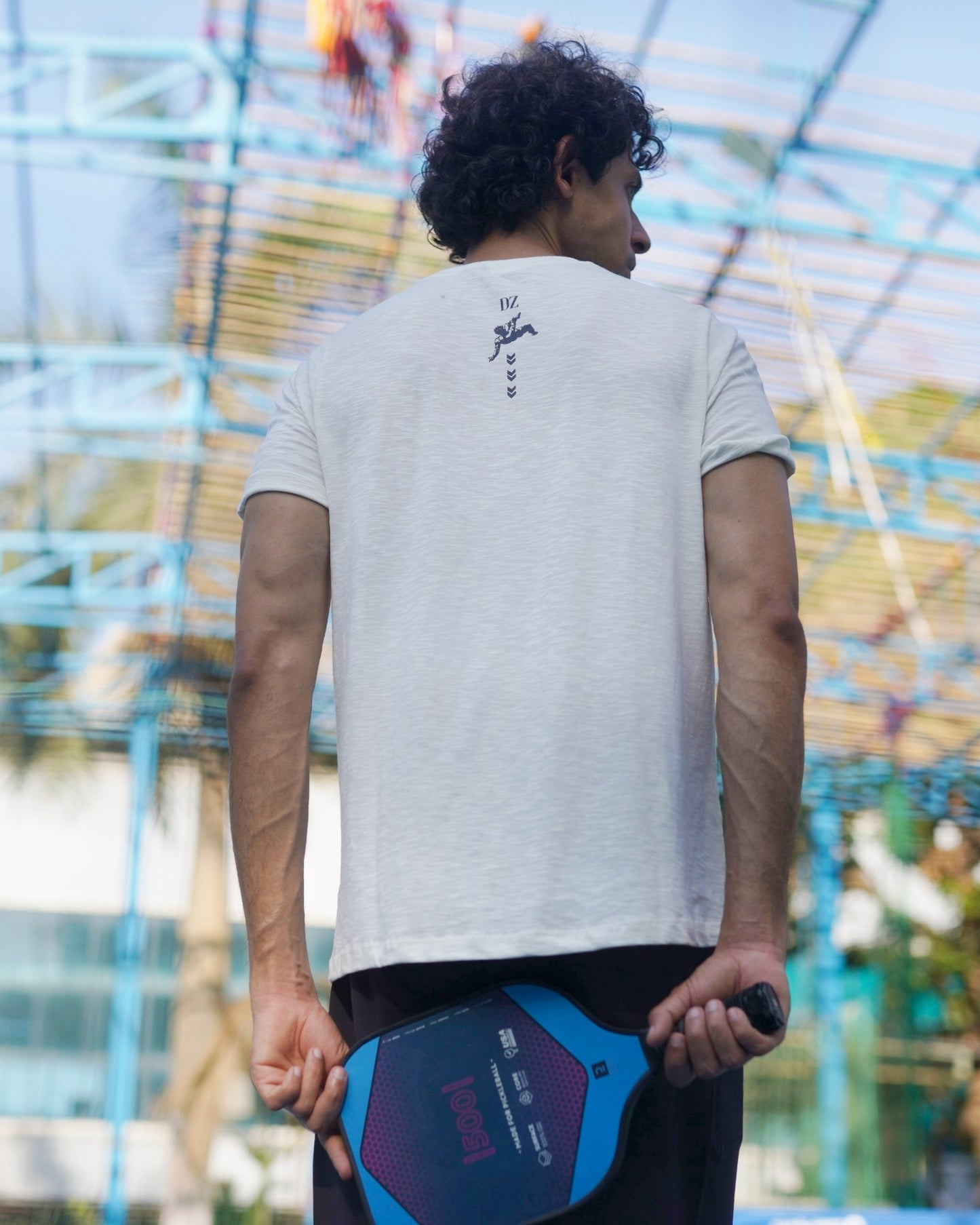 The Gravitational Tee